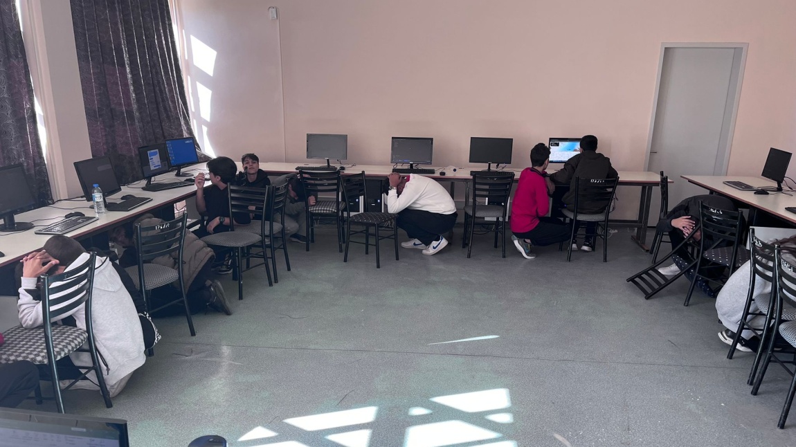 Tahliye Tatbikatı Yapıldı
